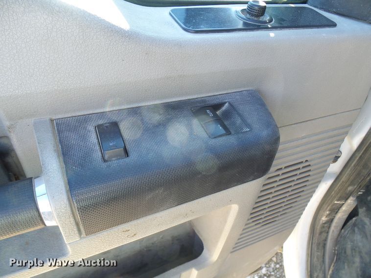 image for item DC2847 2009 Ford F550 Super Duty  flatbed truck