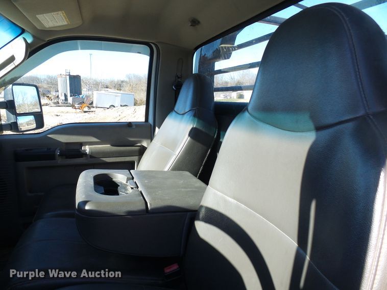 image for item DC2847 2009 Ford F550 Super Duty  flatbed truck