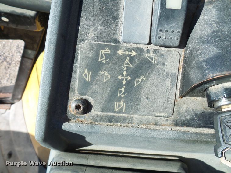 image for item DC2848 2000 Caterpillar 426C  backhoe