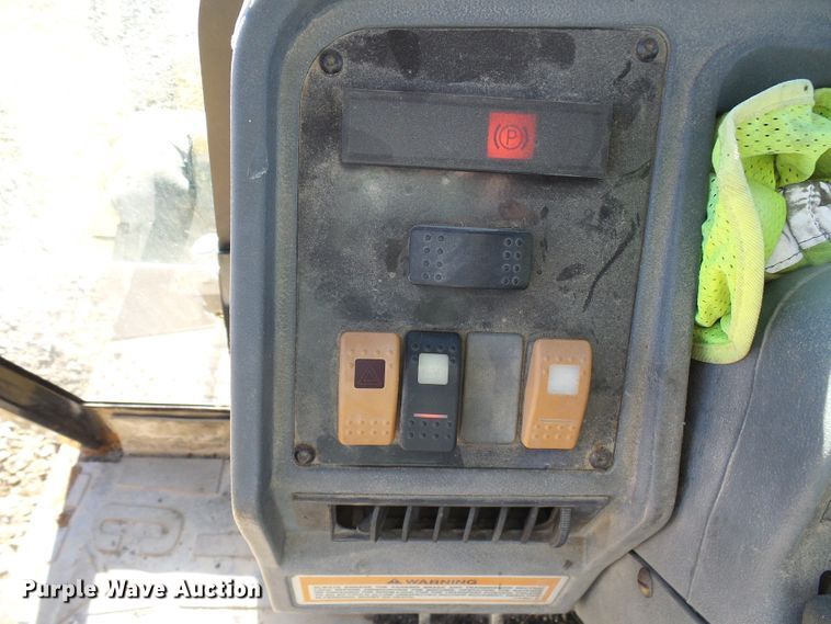 image for item DC2848 2000 Caterpillar 426C  backhoe