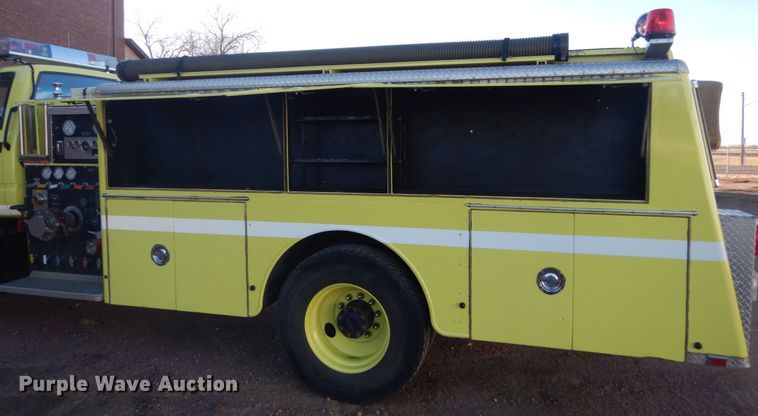 image for item DC8769 1993 Chevrolet Kodiak C6500  pumper fire truck