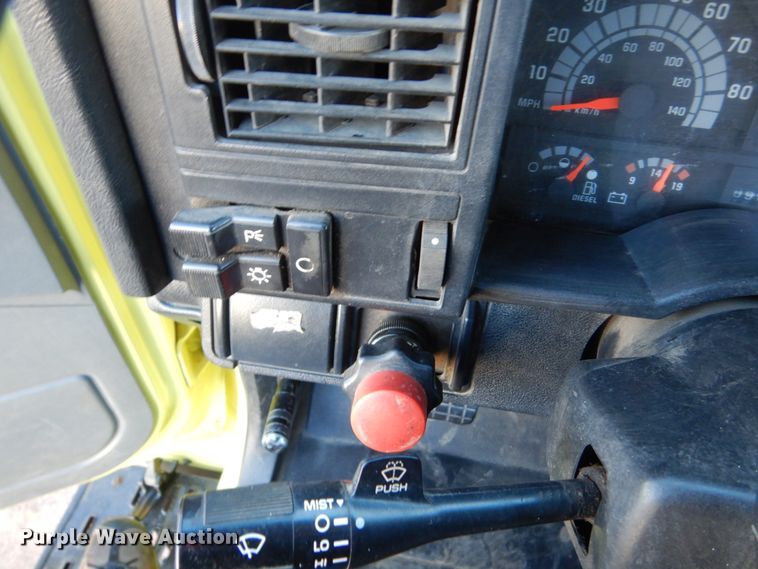 image for item DC8769 1993 Chevrolet Kodiak C6500  pumper fire truck