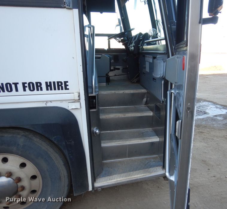 image for item DC8771 1995 MCI 102-D3  coach bus