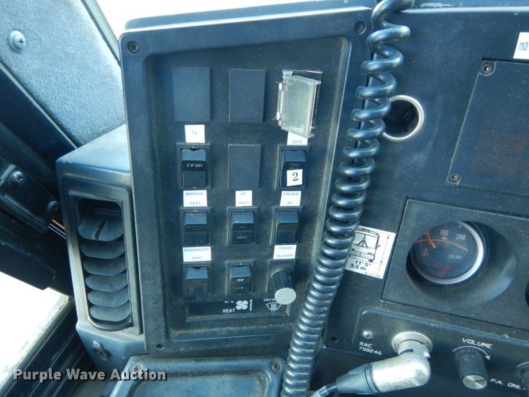 image for item DC8771 1995 MCI 102-D3  coach bus