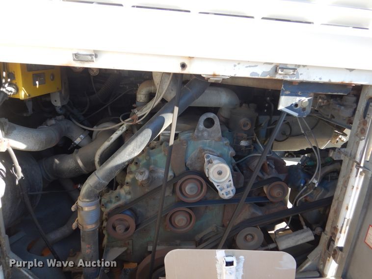 image for item DC8771 1995 MCI 102-D3  coach bus