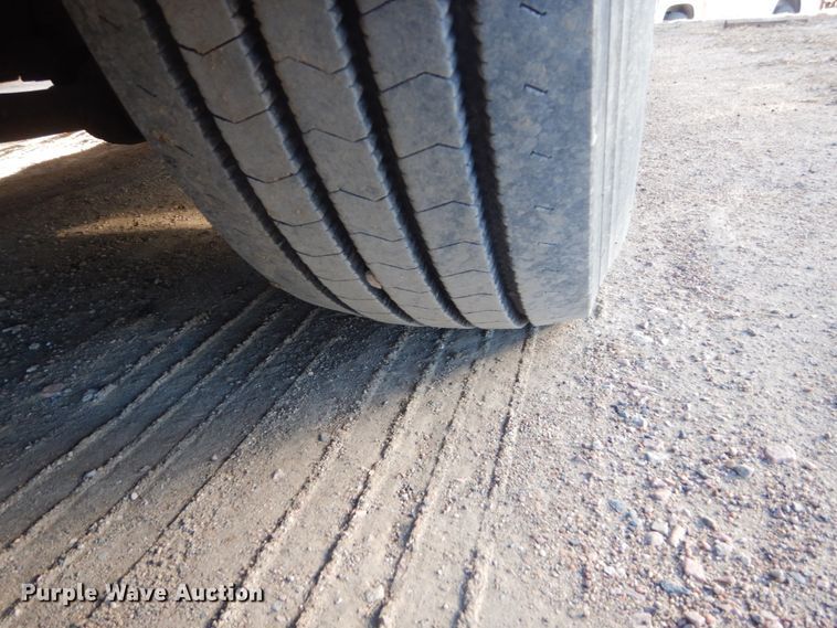 image for item DC8771 1995 MCI 102-D3  coach bus