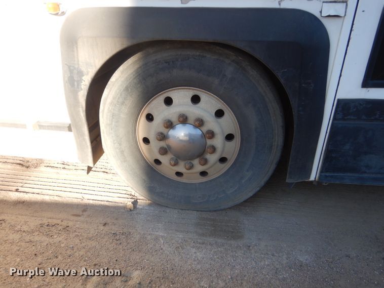 image for item DC8771 1995 MCI 102-D3  coach bus