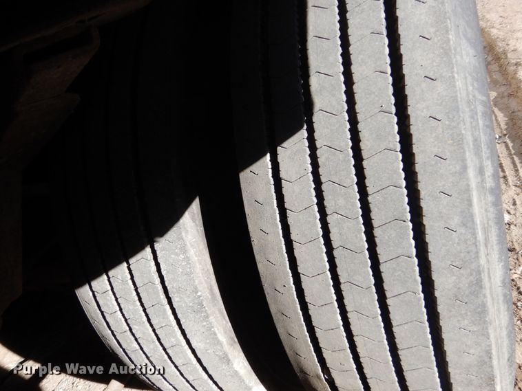 image for item DC8771 1995 MCI 102-D3  coach bus