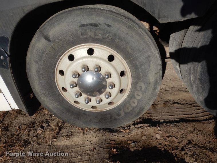 image for item DC8771 1995 MCI 102-D3  coach bus