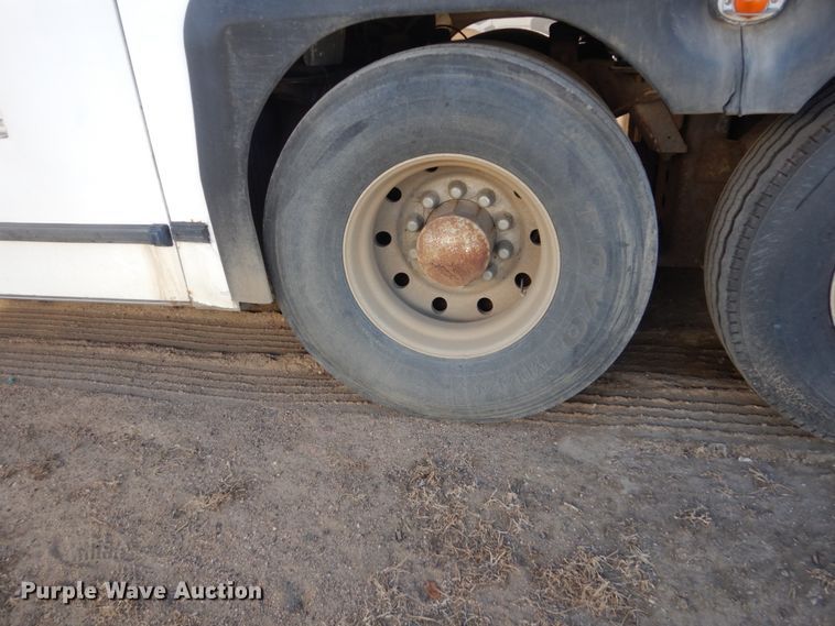 image for item DC8771 1995 MCI 102-D3  coach bus