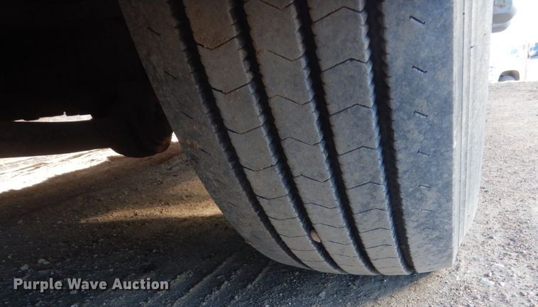 image for item DC8771 1995 MCI 102-D3  coach bus