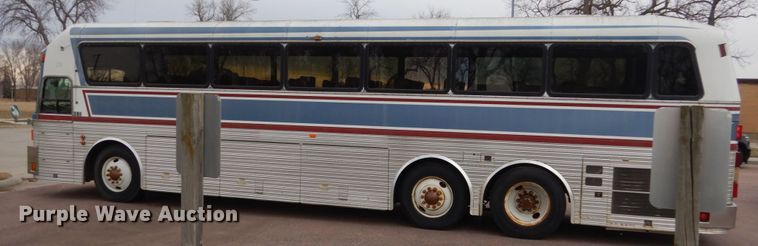 image for item DC8775 1980 Eagle 10  coach bus