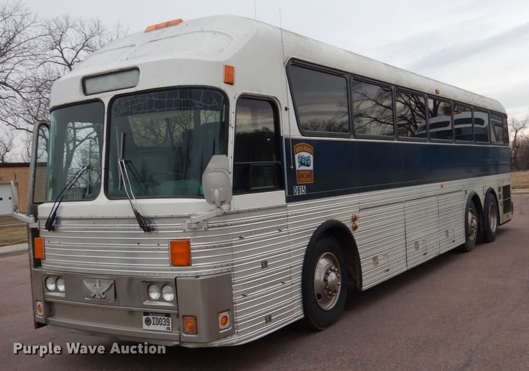 image for item DC8776 1984 Eagle 10  coach bus