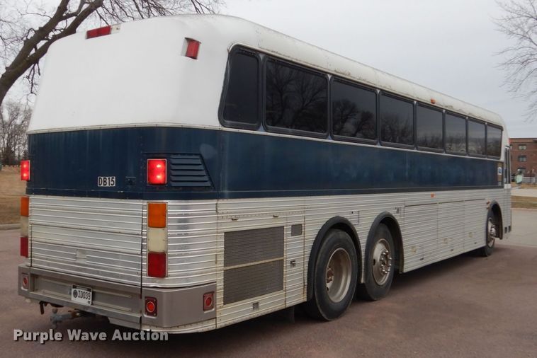 image for item DC8776 1984 Eagle 10  coach bus