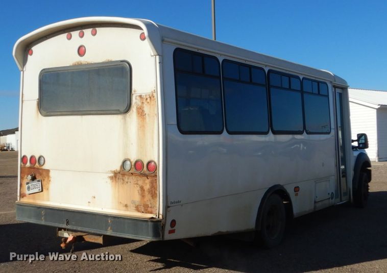 image for item DC8806 2012 Ford F550  shuttle bus