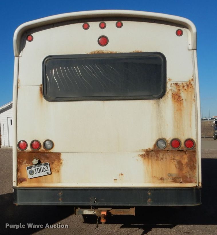 image for item DC8806 2012 Ford F550  shuttle bus