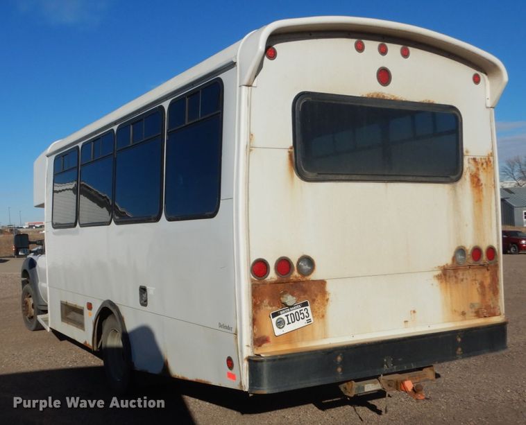 image for item DC8806 2012 Ford F550  shuttle bus
