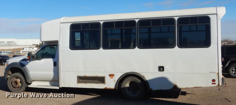 image for item DC8806 2012 Ford F550  shuttle bus
