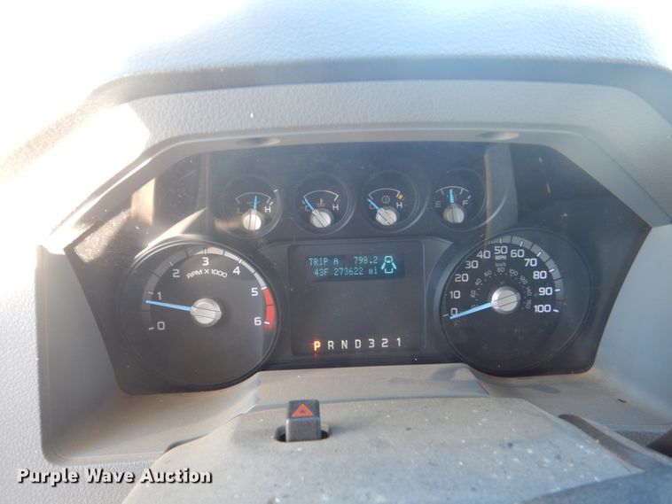 image for item DC8806 2012 Ford F550  shuttle bus