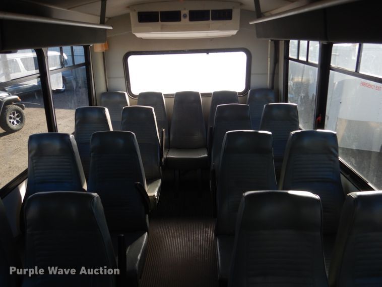 image for item DC8806 2012 Ford F550  shuttle bus