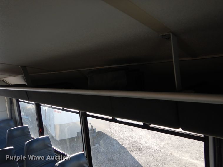 image for item DC8806 2012 Ford F550  shuttle bus