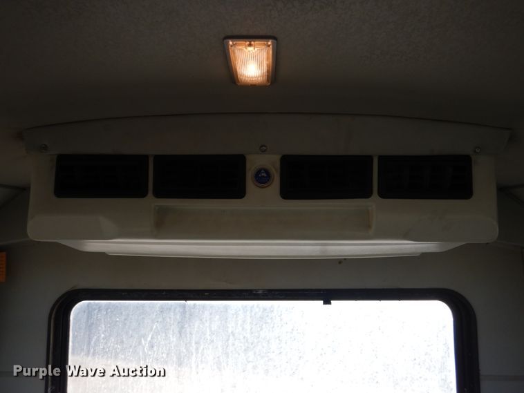 image for item DC8806 2012 Ford F550  shuttle bus