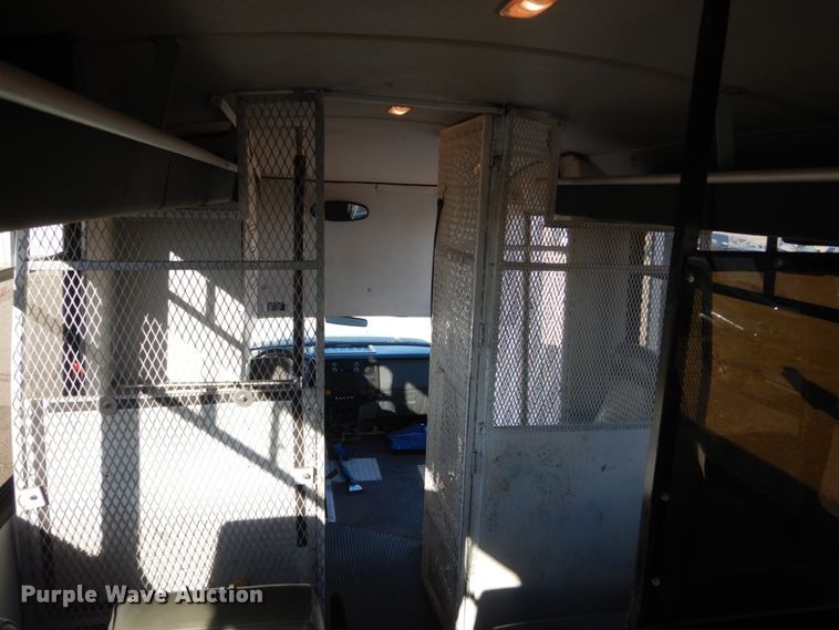 image for item DC8806 2012 Ford F550  shuttle bus