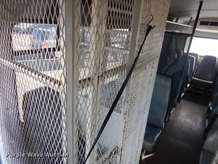 image for item DC8806 2012 Ford F550  shuttle bus