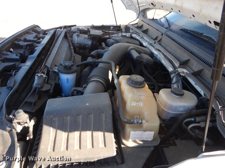 image for item DC8806 2012 Ford F550  shuttle bus