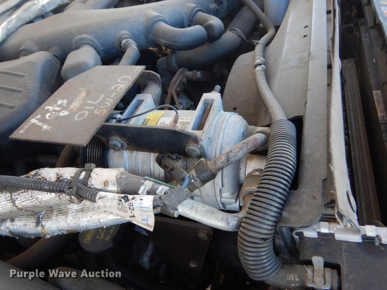 image for item DC8806 2012 Ford F550  shuttle bus