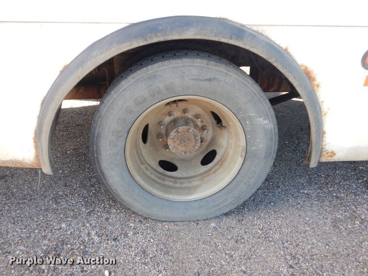 image for item DC8806 2012 Ford F550  shuttle bus