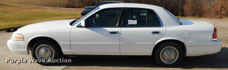image for item DF3229 2001 Ford Crown Victoria Police Interceptor