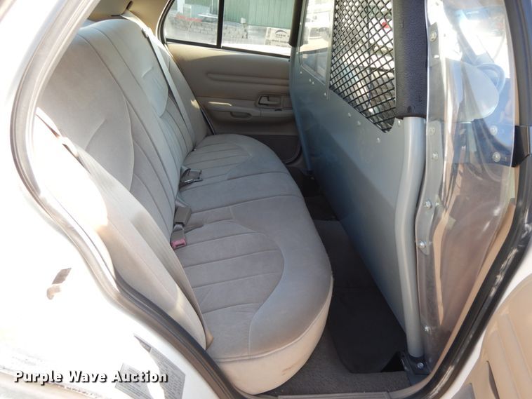 image for item DF3229 2001 Ford Crown Victoria Police Interceptor