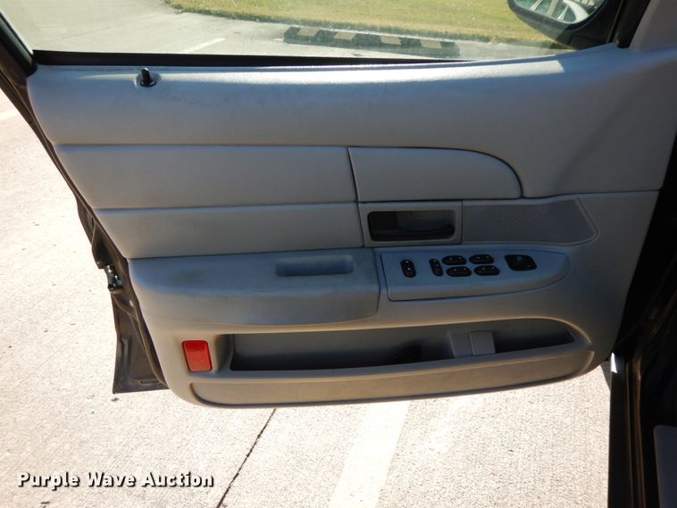 image for item DF3230 2005 Ford Crown Victoria Police Interceptor