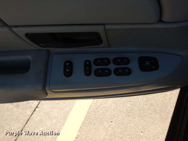 image for item DF3230 2005 Ford Crown Victoria Police Interceptor