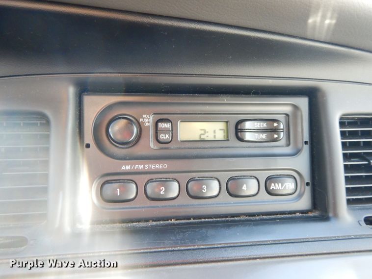 image for item DF3230 2005 Ford Crown Victoria Police Interceptor