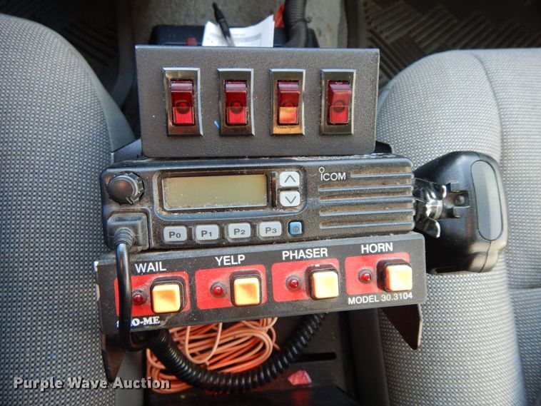 image for item DF3230 2005 Ford Crown Victoria Police Interceptor