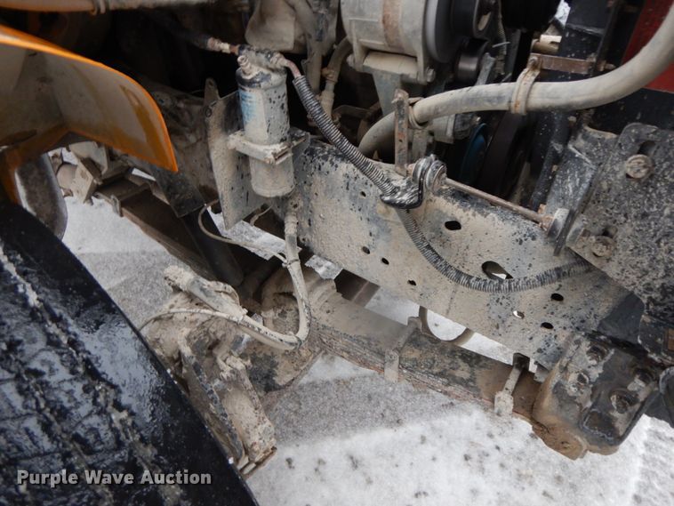 image for item DF3235 2002 International 4900  dump truck