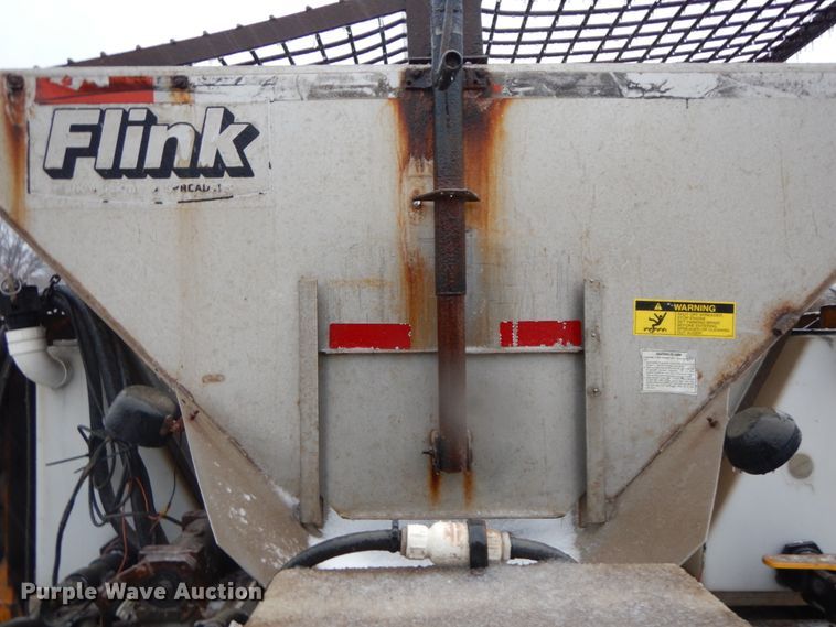 image for item DF3235 2002 International 4900  dump truck