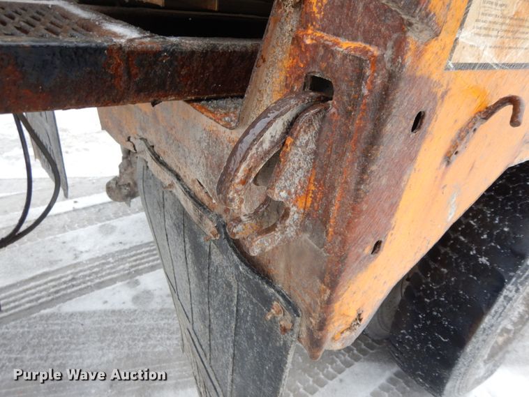 image for item DF3235 2002 International 4900  dump truck