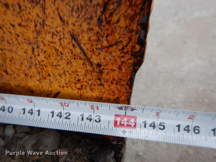 image for item DF3236 2002 International 4900  dump truck