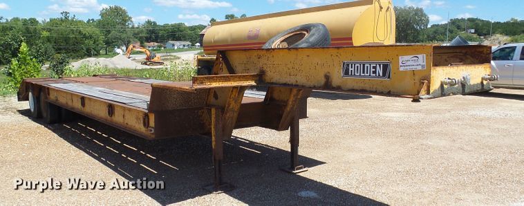 image for item DG2033 1989 Holden HLB39225 equipment trailer