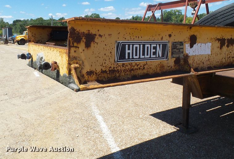 image for item DG2033 1989 Holden HLB39225 equipment trailer