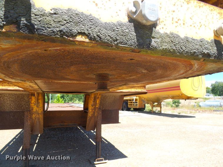 image for item DG2033 1989 Holden HLB39225 equipment trailer