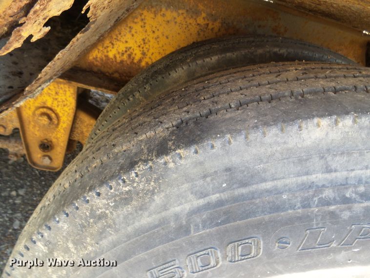 image for item DG2033 1989 Holden HLB39225 equipment trailer