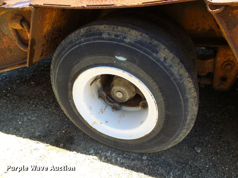 image for item DG2033 1989 Holden HLB39225 equipment trailer