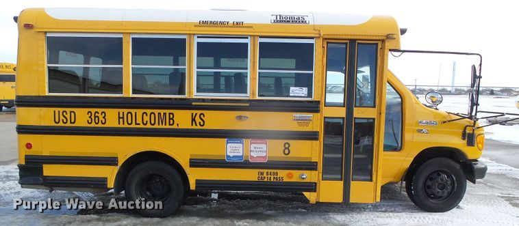 image for item DG8401 2006 Ford E350  school bus