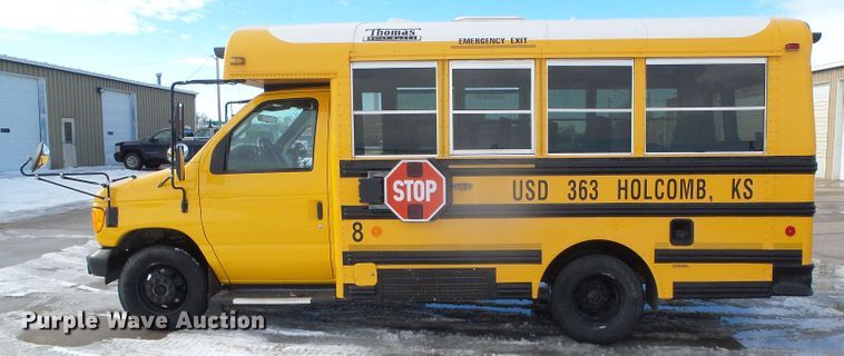 image for item DG8401 2006 Ford E350  school bus