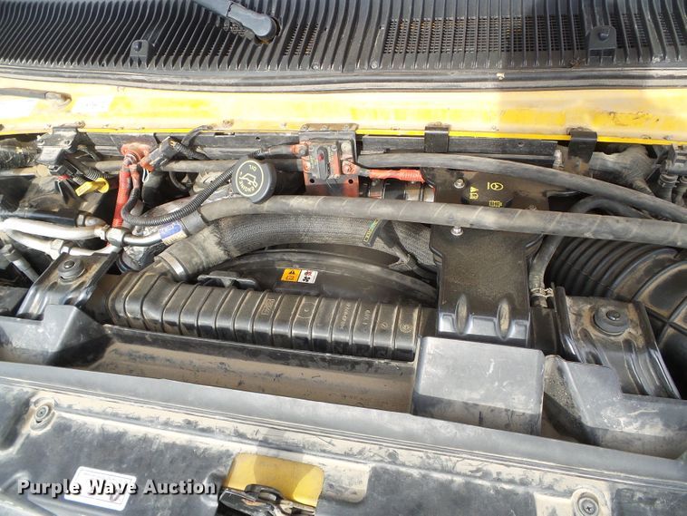 image for item DG8401 2006 Ford E350  school bus