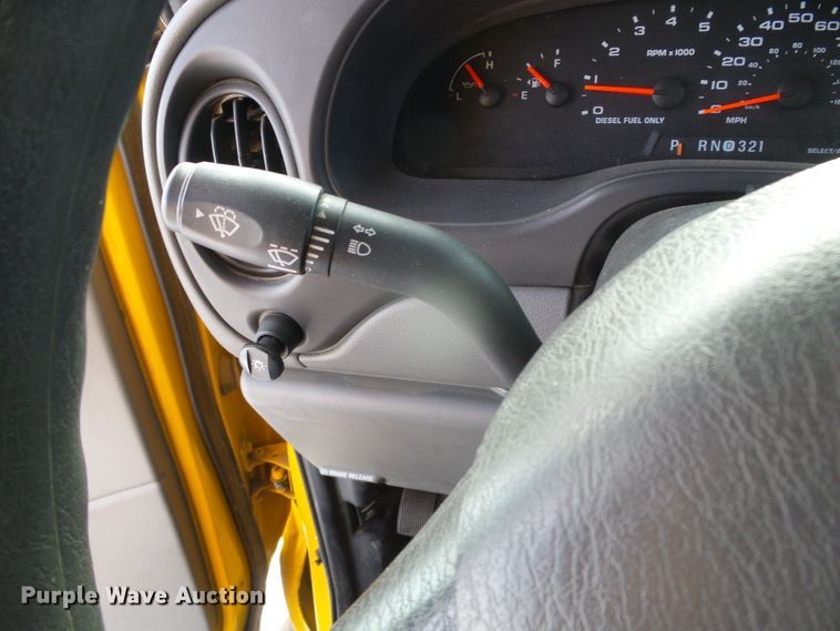 image for item DG8401 2006 Ford E350  school bus